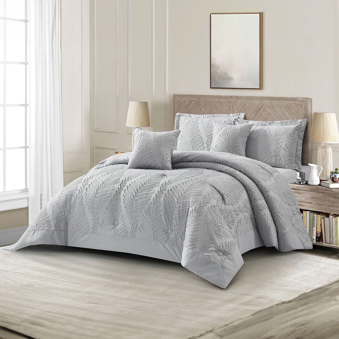 Colcha Luxury Comforter - Leaves Grey Light